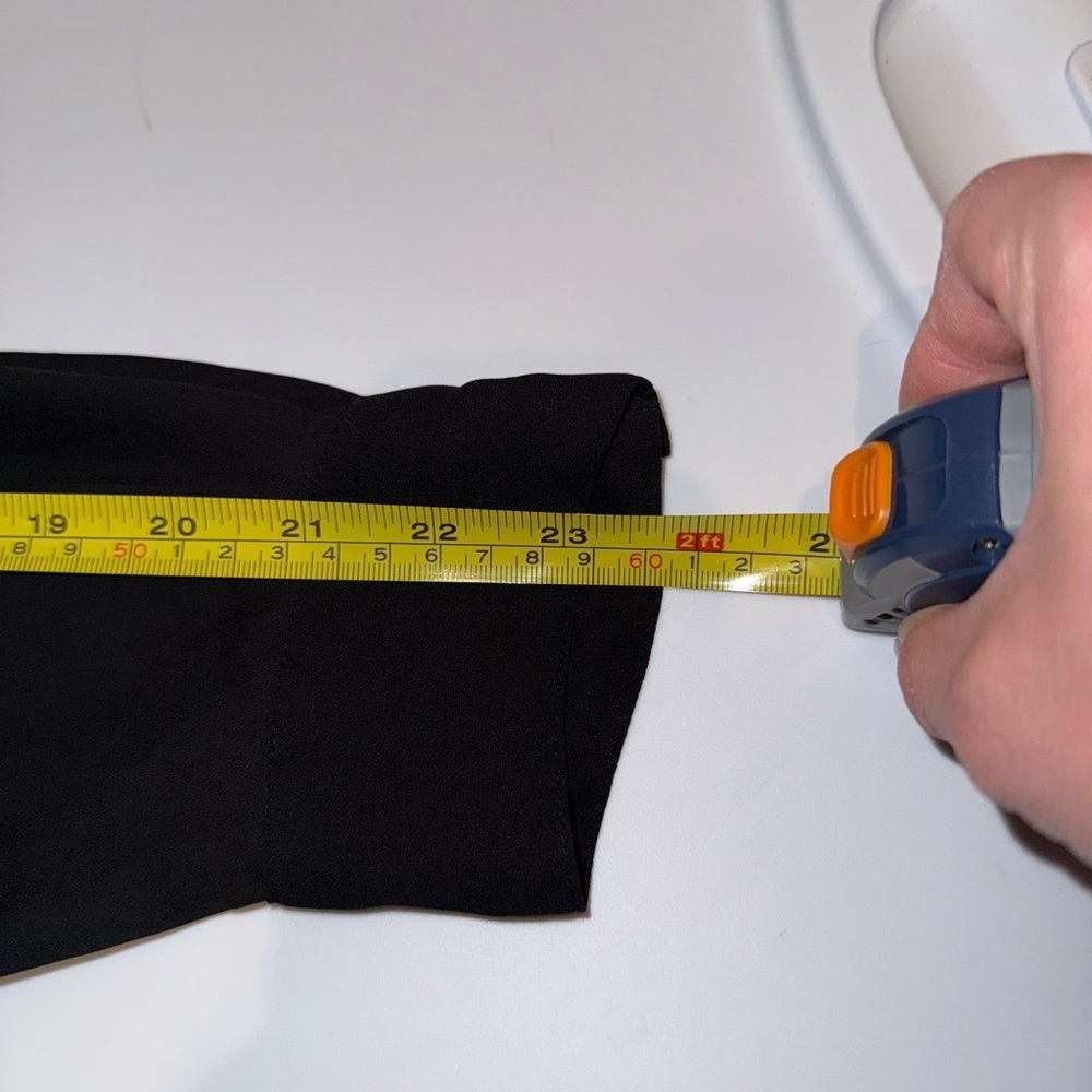 Apt. 9 Essentials Black Button Down Blouse Size M Long Sleeve Roll Tab Shirt Top - Picture 9 of 10